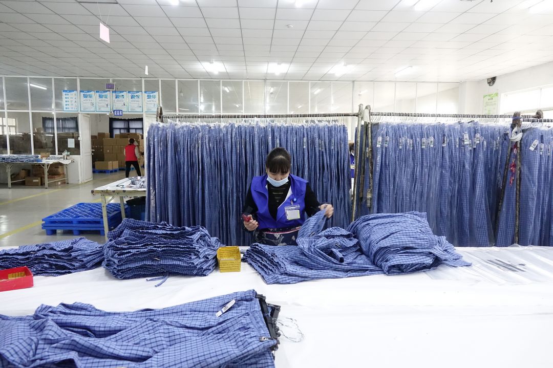 13 Finishing-tagging.jpg